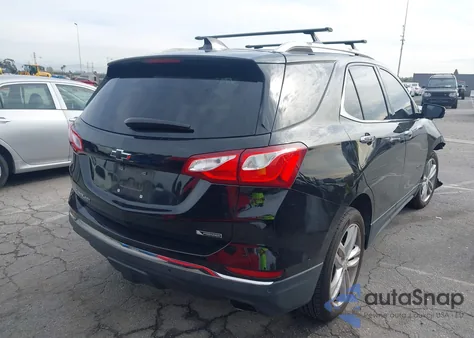 2018 Chevrolet Equinox Premier z USA, uszkodzony, nr VIN 2GNAXNEX5J6309045